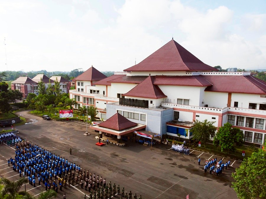 https://www.indoplaces.com/foto/region/kantor-bupati-tasikmalaya.jpg?utm_source=chatgpt.com